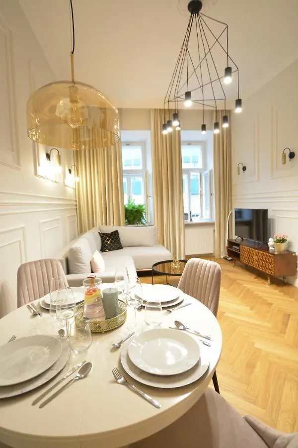 Apartament Pod Sowami - Warszawa, Ul. Okrzei Apartment Poland