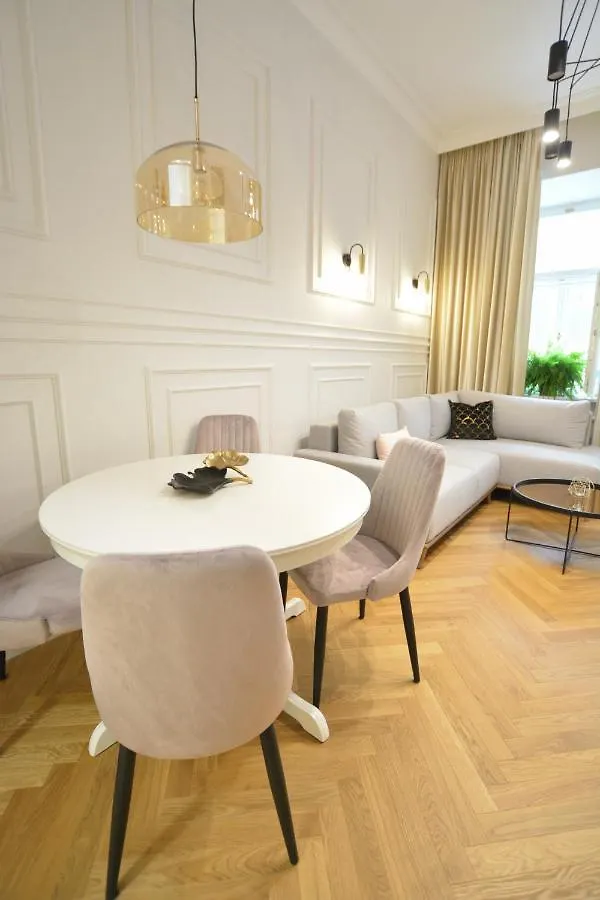 Apartament Pod Sowami - Warszawa, Ul. Okrzei Apartment Warsaw