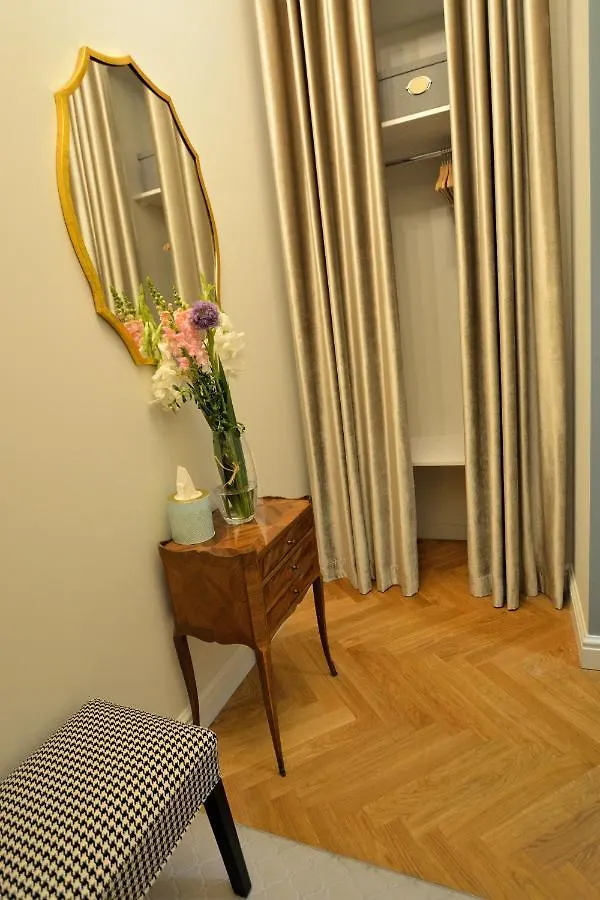 Apartament Pod Sowami - Warszawa, Ul. Okrzei Apartment  Warsaw